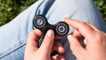 Is Your Kid Crazy Of Fidget Spinner? Must Know Its Pros And Cons